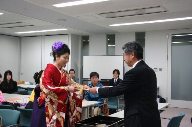 https://www.tohoku-gakuin.ac.jp/info/content/130328-1_2.jpg